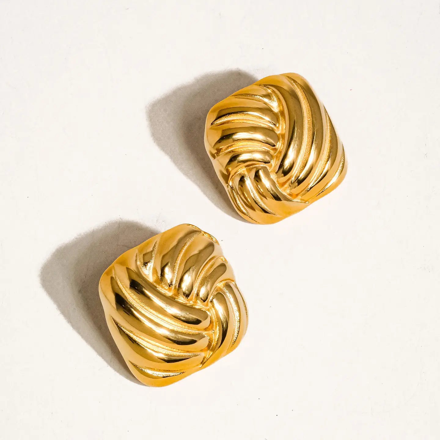 Thel Wavy Square Studs