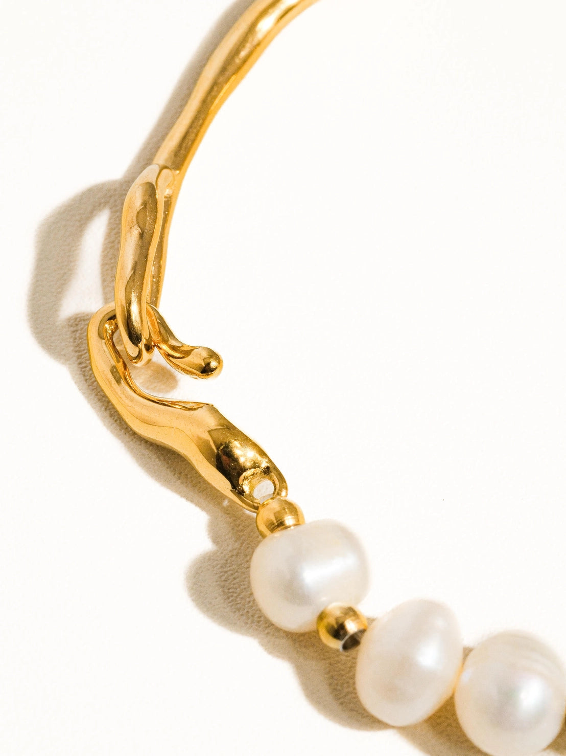 Olivia Natural Pearl Bracelet